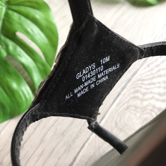 Great Northwest Clothing Company Beautiful black sandals Size 10 - Picture 7 of 8